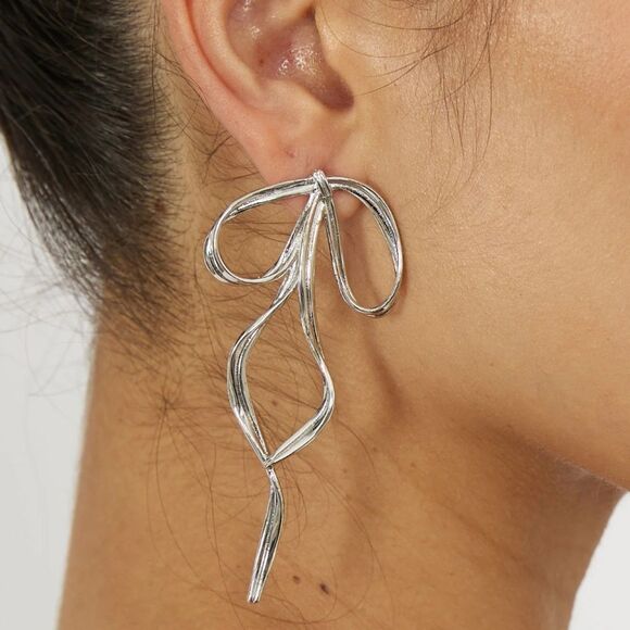 Silver bow Earrings M393 - Picture 2 of 3